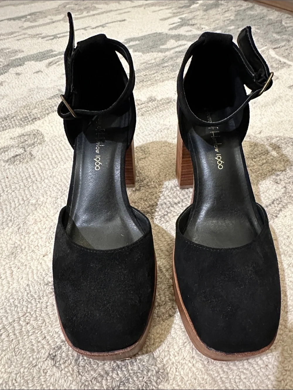 House of Harlow 1960 elegant black